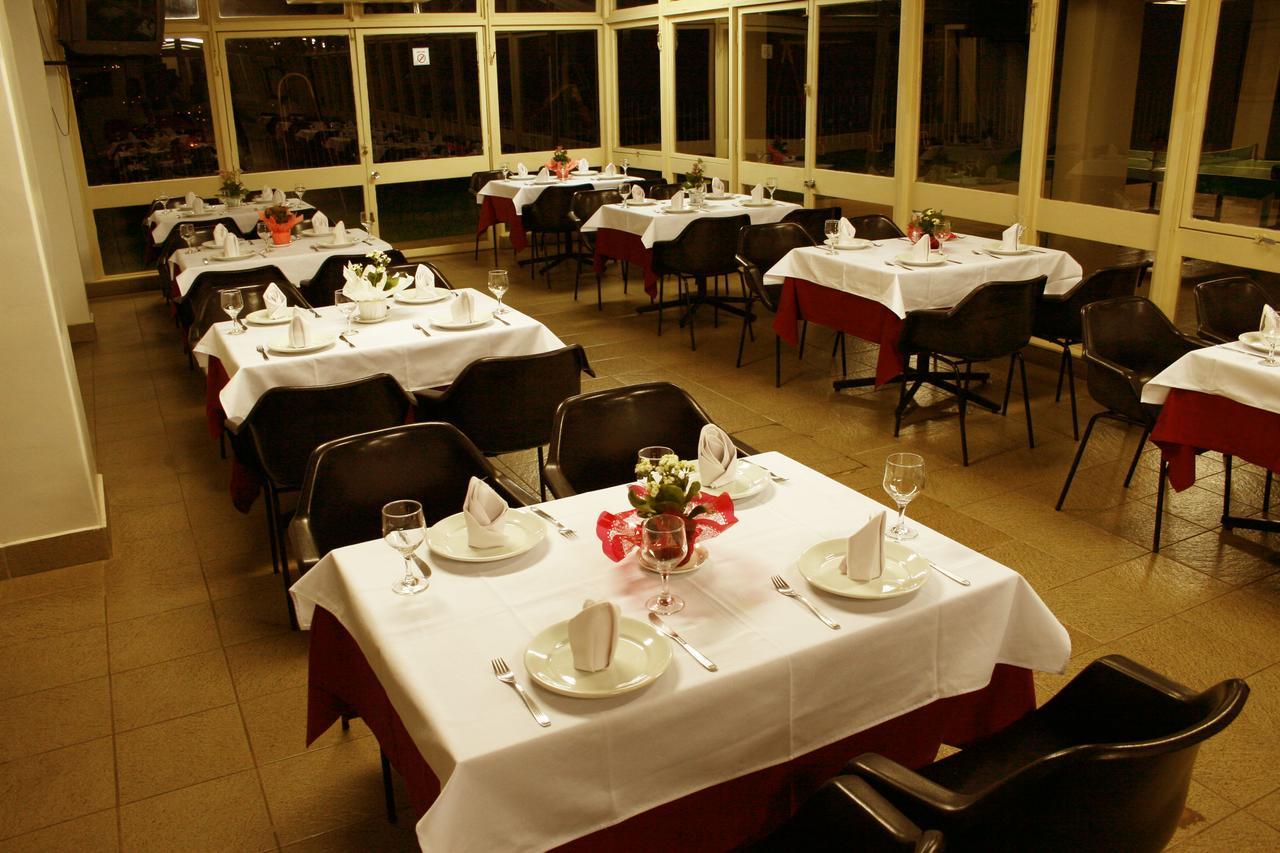 Hotel Vila Boa Goiás Екстериор снимка