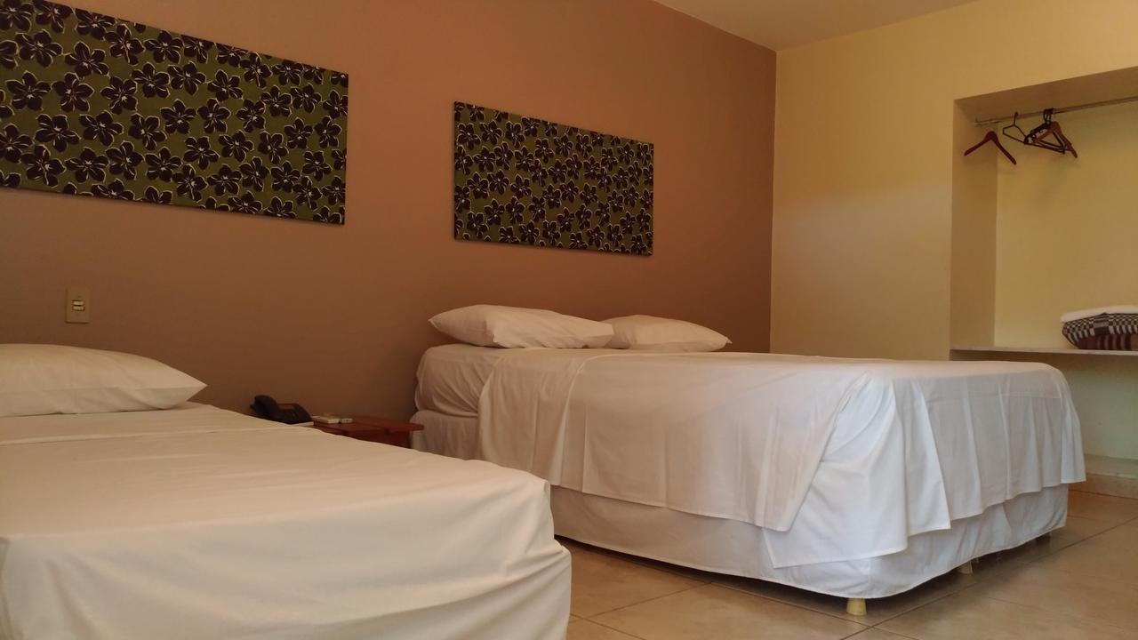 Hotel Vila Boa Goiás Екстериор снимка